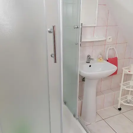 Dom Pod Gruszka *