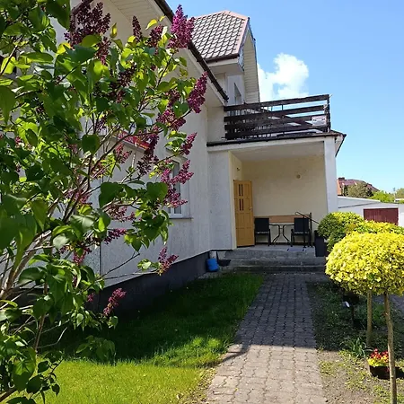 Dom Pod Gruszka Rum i privatbostad Pobierowo
