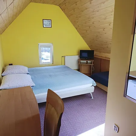 Dom Pod Gruszka Rum i privatbostad
