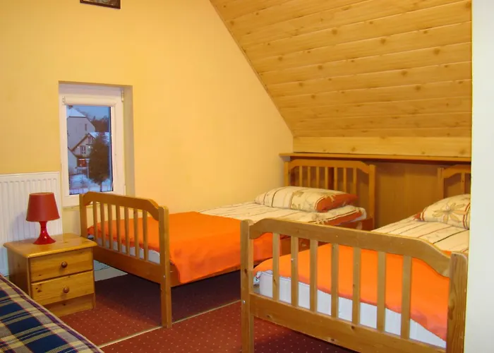 Dom Pod Gruszka Habitación en casa particular *